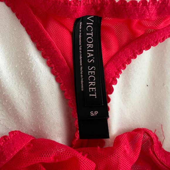 Victoria's Secret red sequin shimmer bow mesh thong panties underwear size small - Picture 3 of 9
